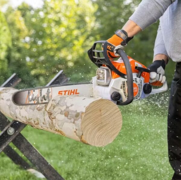 STIHL MS 162 Chainsaw, Anti-Vibration System, 30.1cc Engine, 12"Bar - Image 10